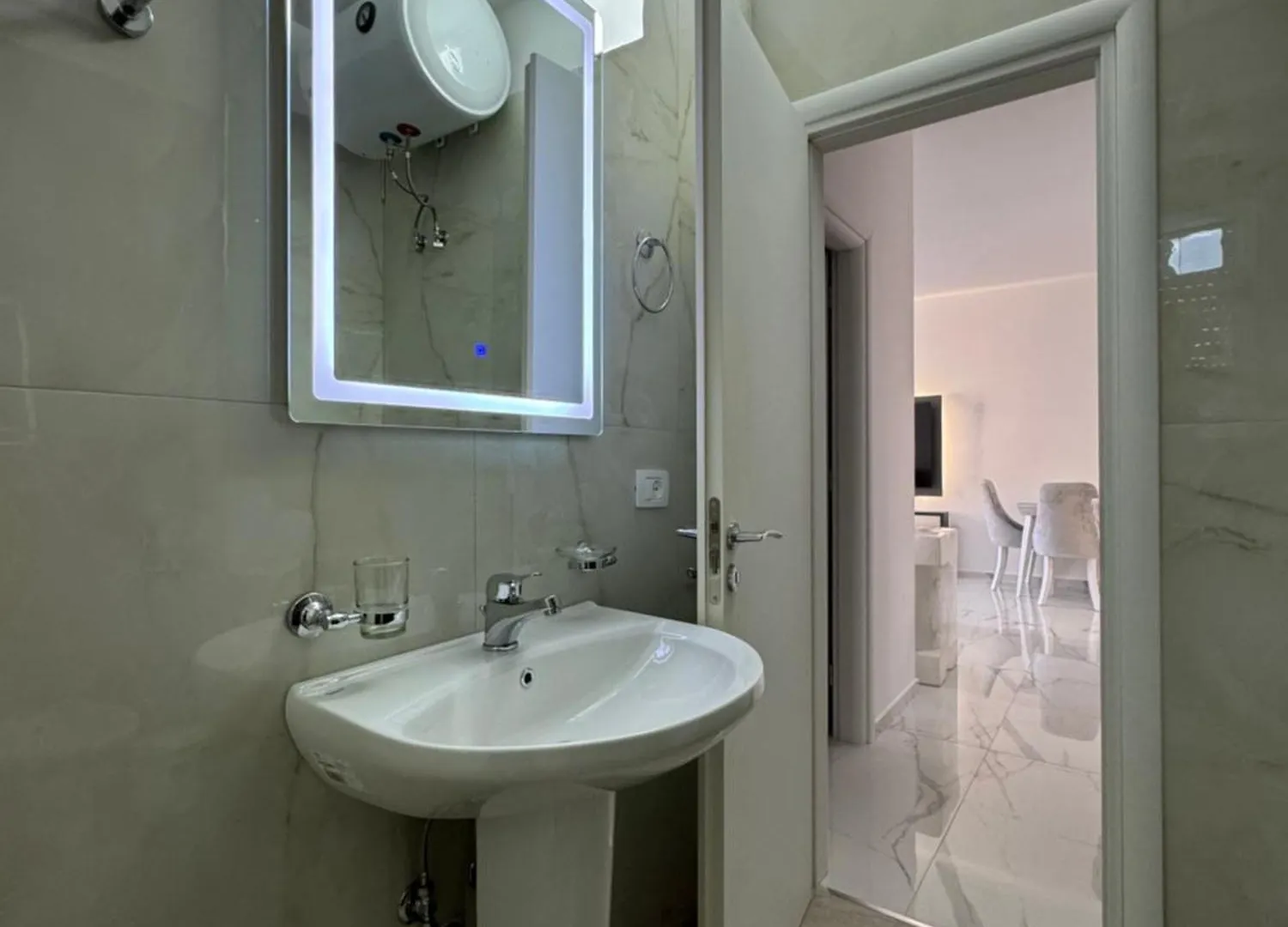Golden Seaview Two Bedroom Apartment Sarande