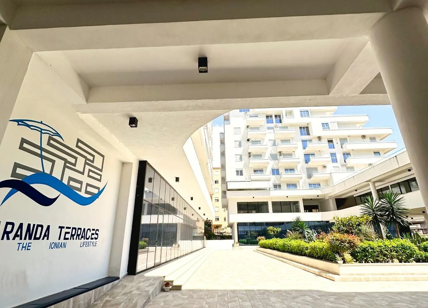 Golden Seaview Two Bedroom Apartment Sarande