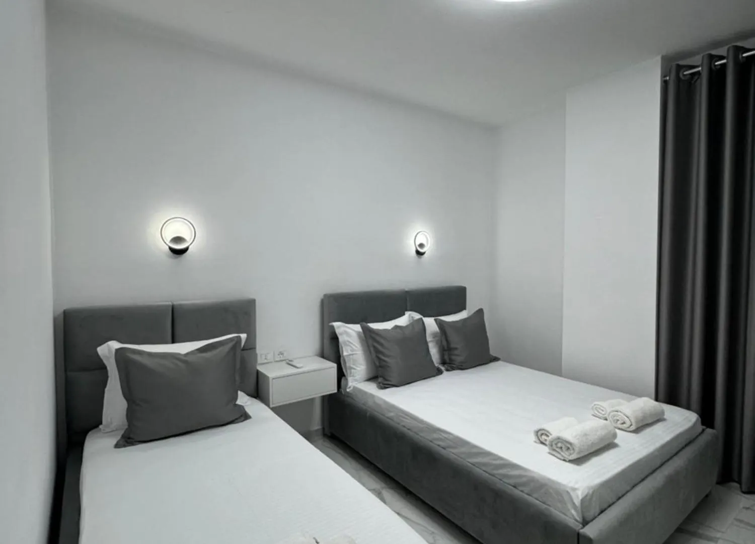 Golden Seaview Two Bedroom Apartment Sarande