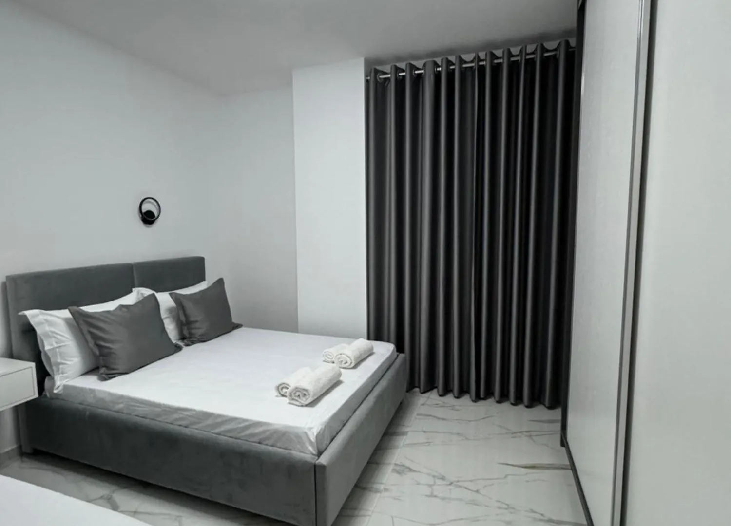 Golden Seaview Two Bedroom Apartment Sarande