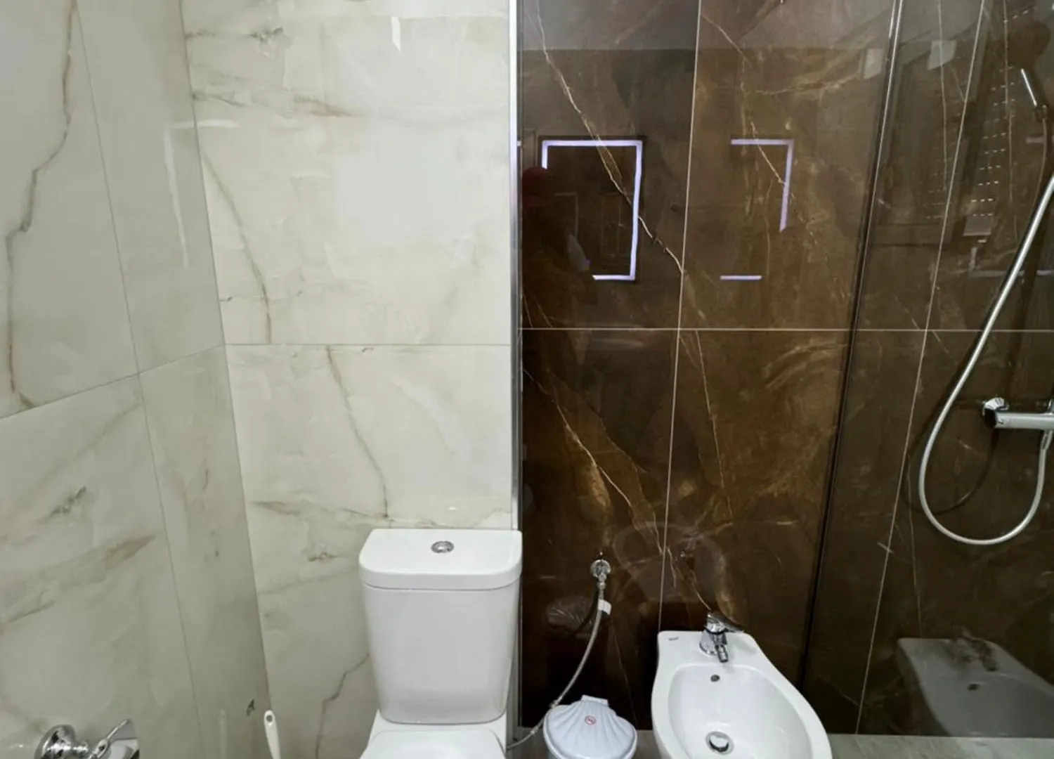 Golden Seaview Two Bedroom Apartment Sarande