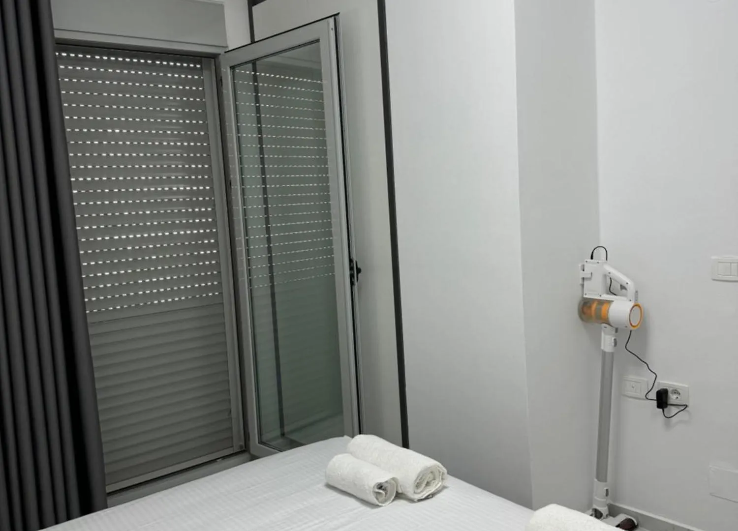 Golden Seaview Two Bedroom Apartment Sarande